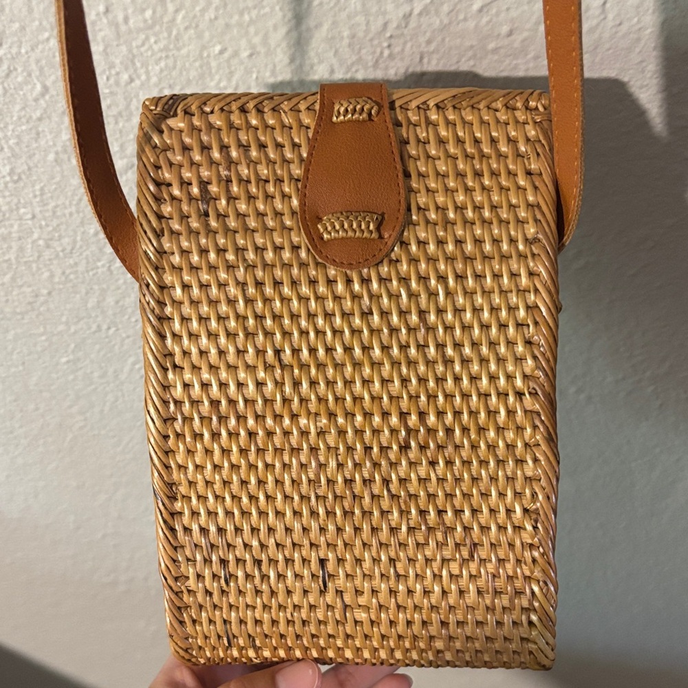 Woven Crossbody Phone Bag - Tan - Picture 5 of 5